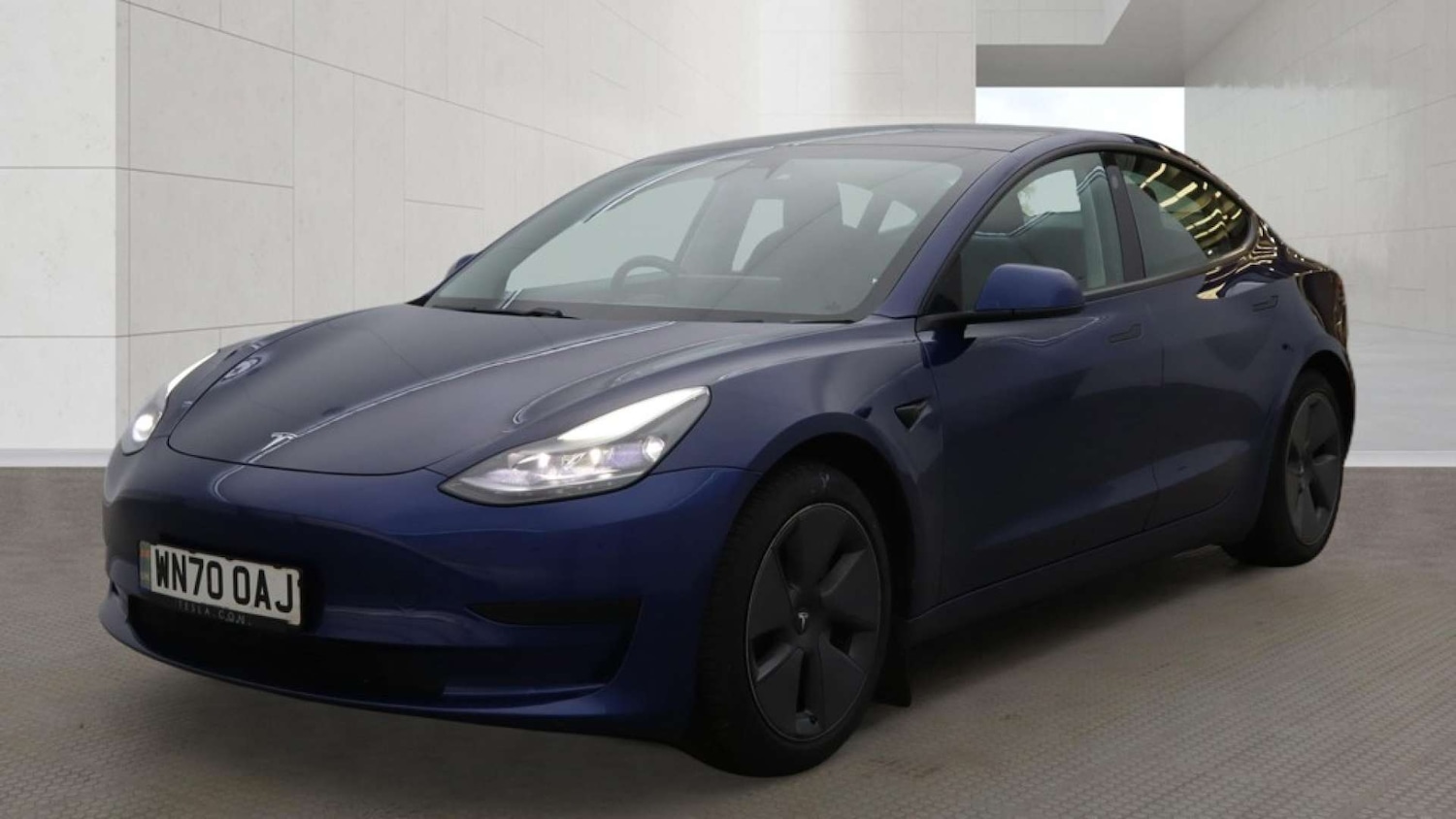 Used Tesla Model 3 2020 for sale - 78112457: Photo 2