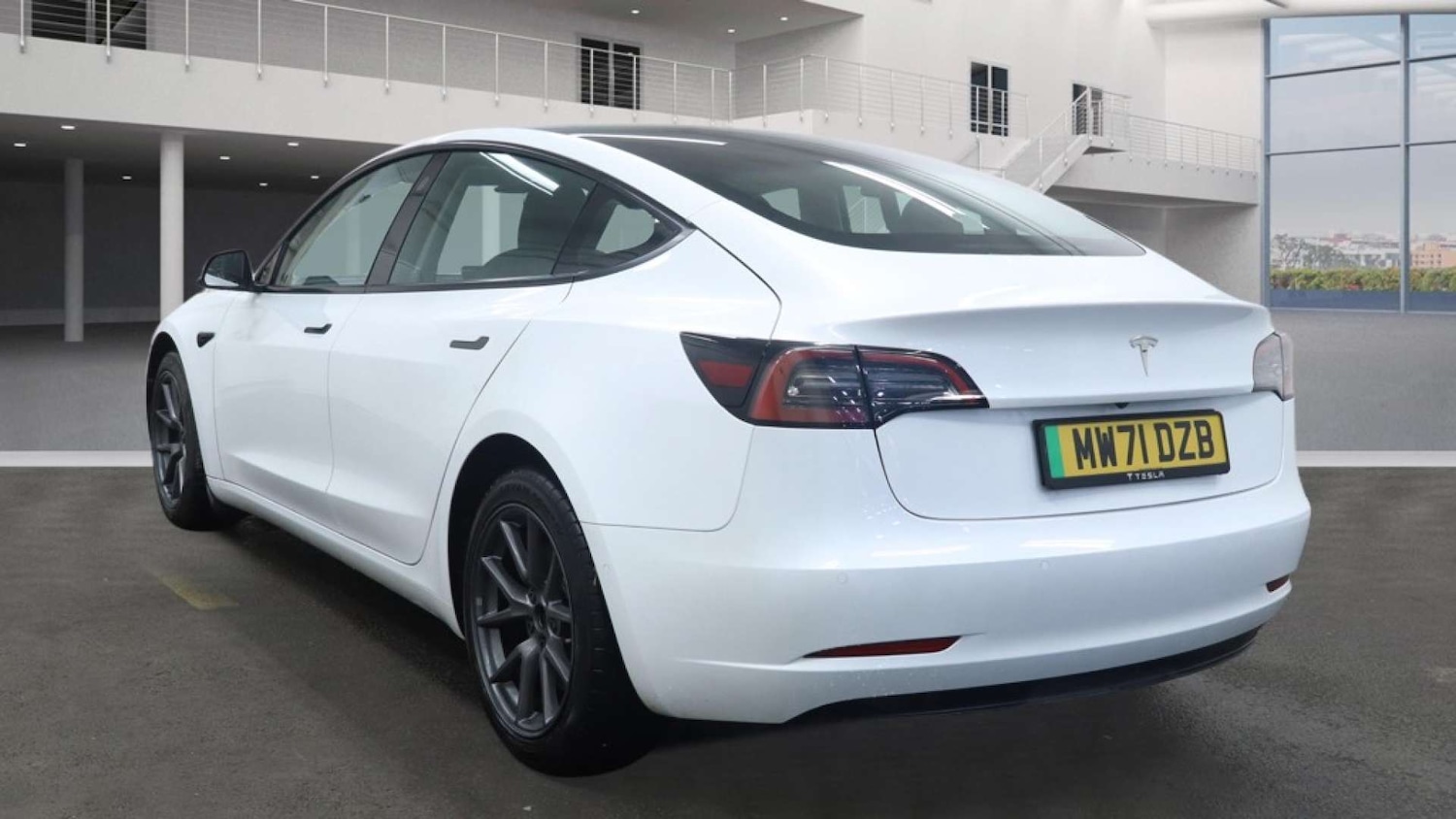 Used Tesla Model 3 2021 for sale - 77536229: Photo 3