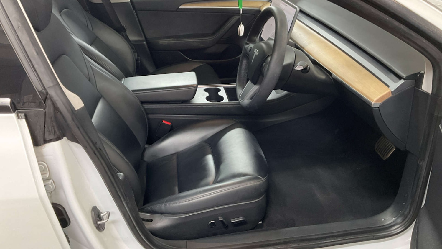 Used Tesla Model 3 2021 for sale - 77536229: Photo 9