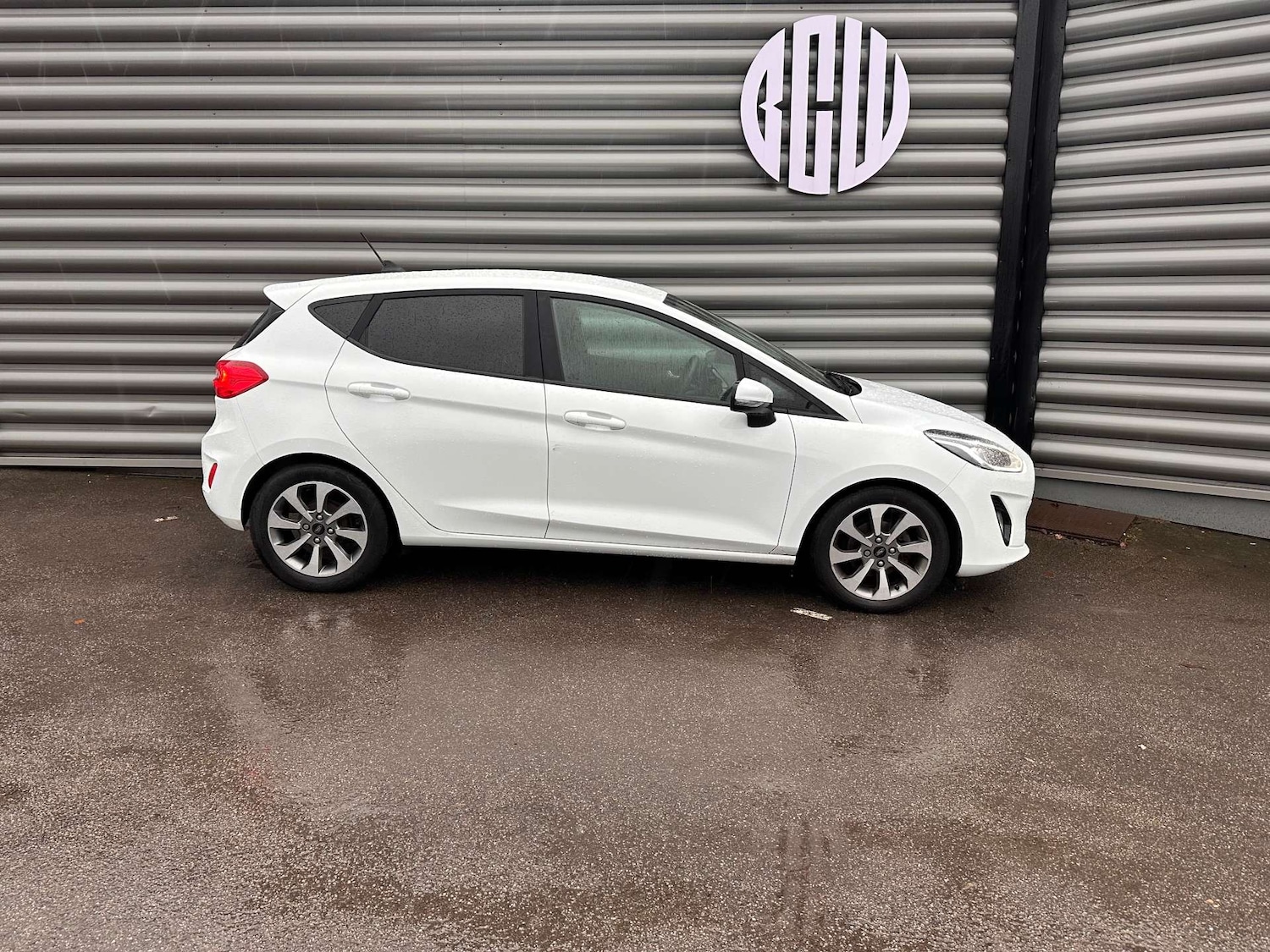 Used Ford Fiesta 2020 for sale - 76651391: Photo 2