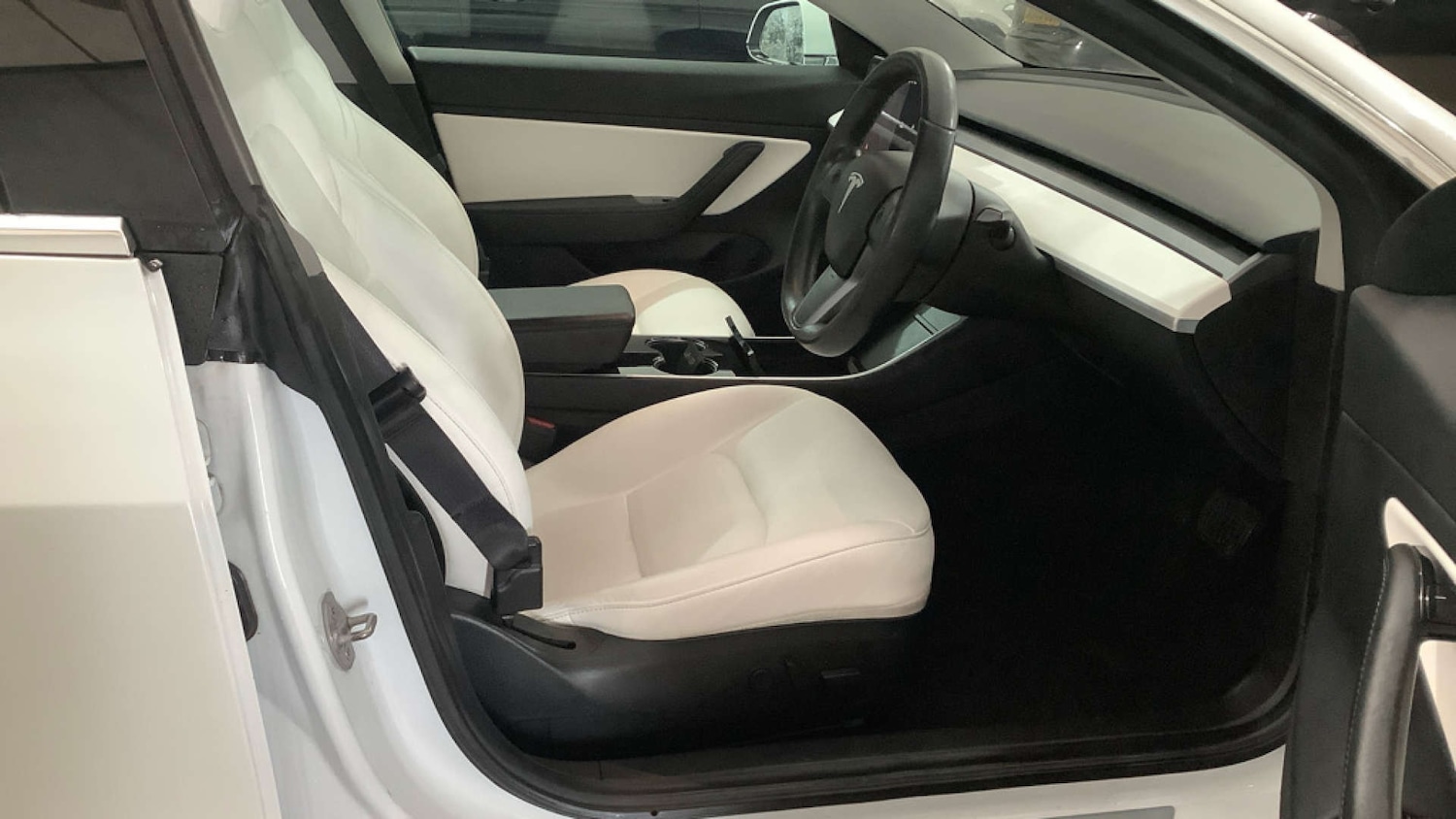 Used Tesla Model 3 2019 for sale - 77789079: Photo 10
