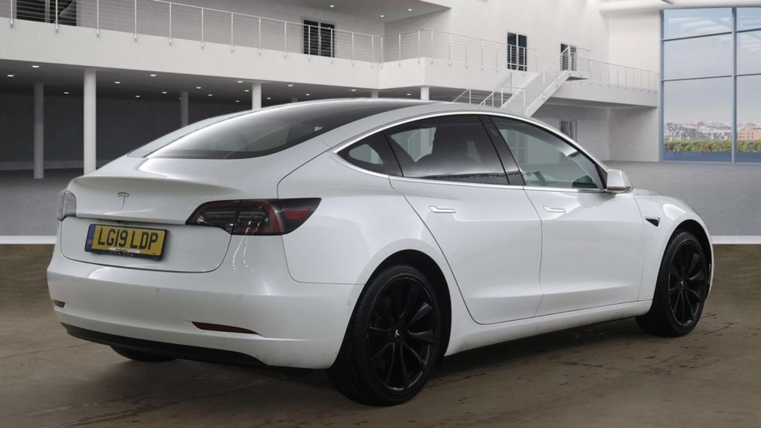 Used Tesla Model 3 2019 for sale - 77789079: Photo 4
