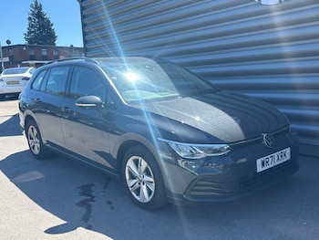 Used Volkswagen Golf 2021 for sale - 78456102: Photo
