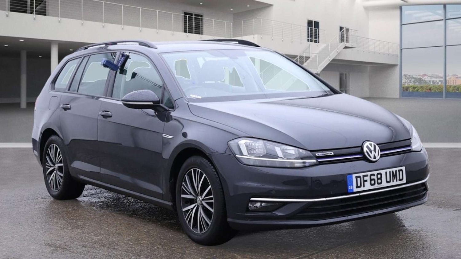 Used Volkswagen Golf 2019 for sale - 76305772: Photo 1