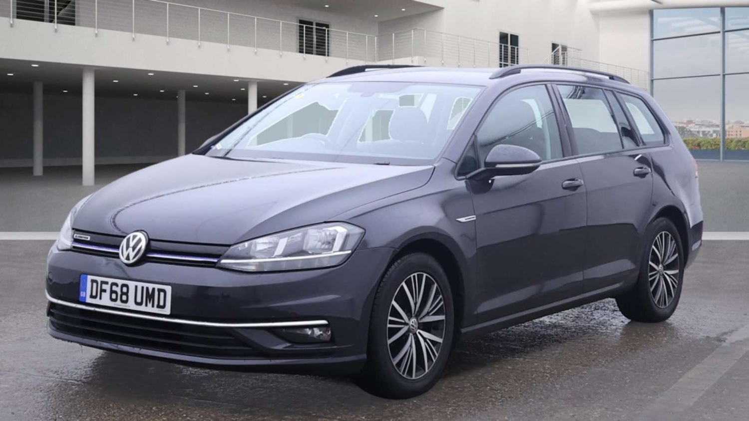 Used Volkswagen Golf 2019 for sale - 76305772: Photo 2