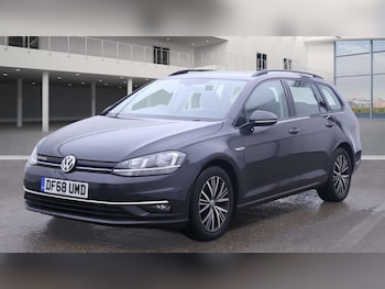 Used Volkswagen Golf 2019 for sale - 76305772: Photo