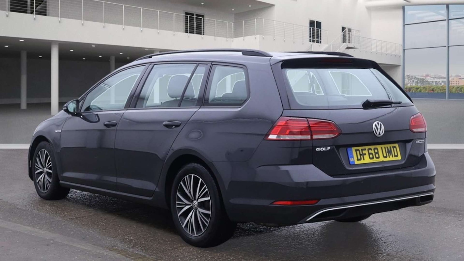Used Volkswagen Golf 2019 for sale - 76305772: Photo 3