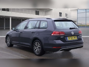 Used Volkswagen Golf 2019 for sale - 76305772: Photo