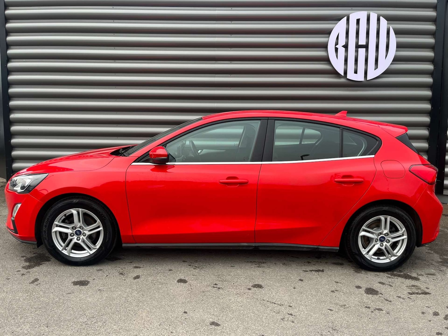 Used Ford Focus 2020 for sale - 76918183: Photo 3