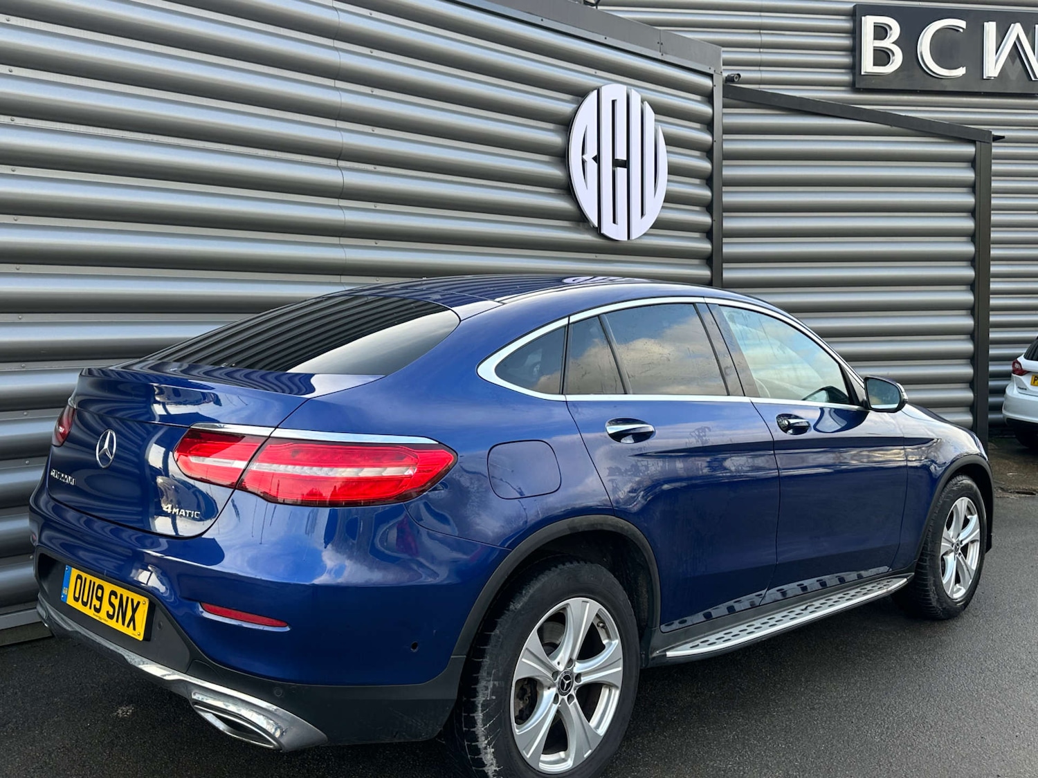 Used Mercedes-Benz GLC 2019 for sale - 77477819: Photo 2