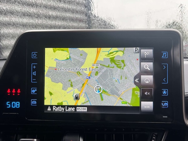 Used Toyota C-HR 2019 for sale - 76277682: Photo 24