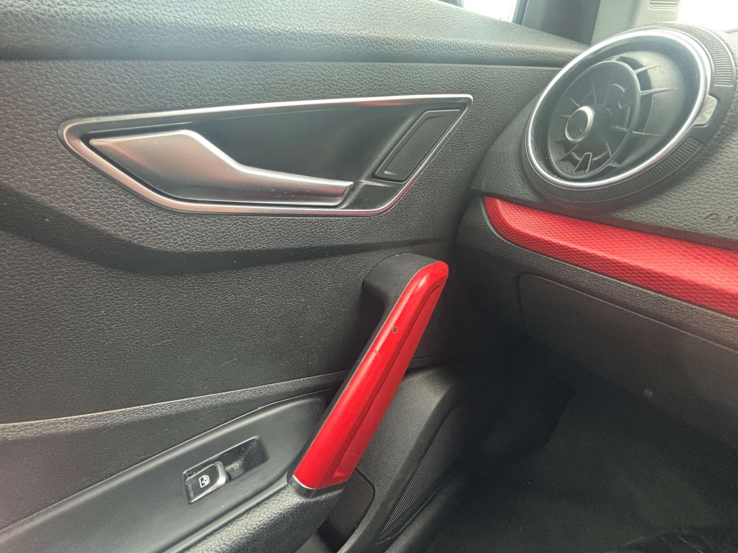 Used Audi Q2 2018 for sale - 76395520: Photo 32