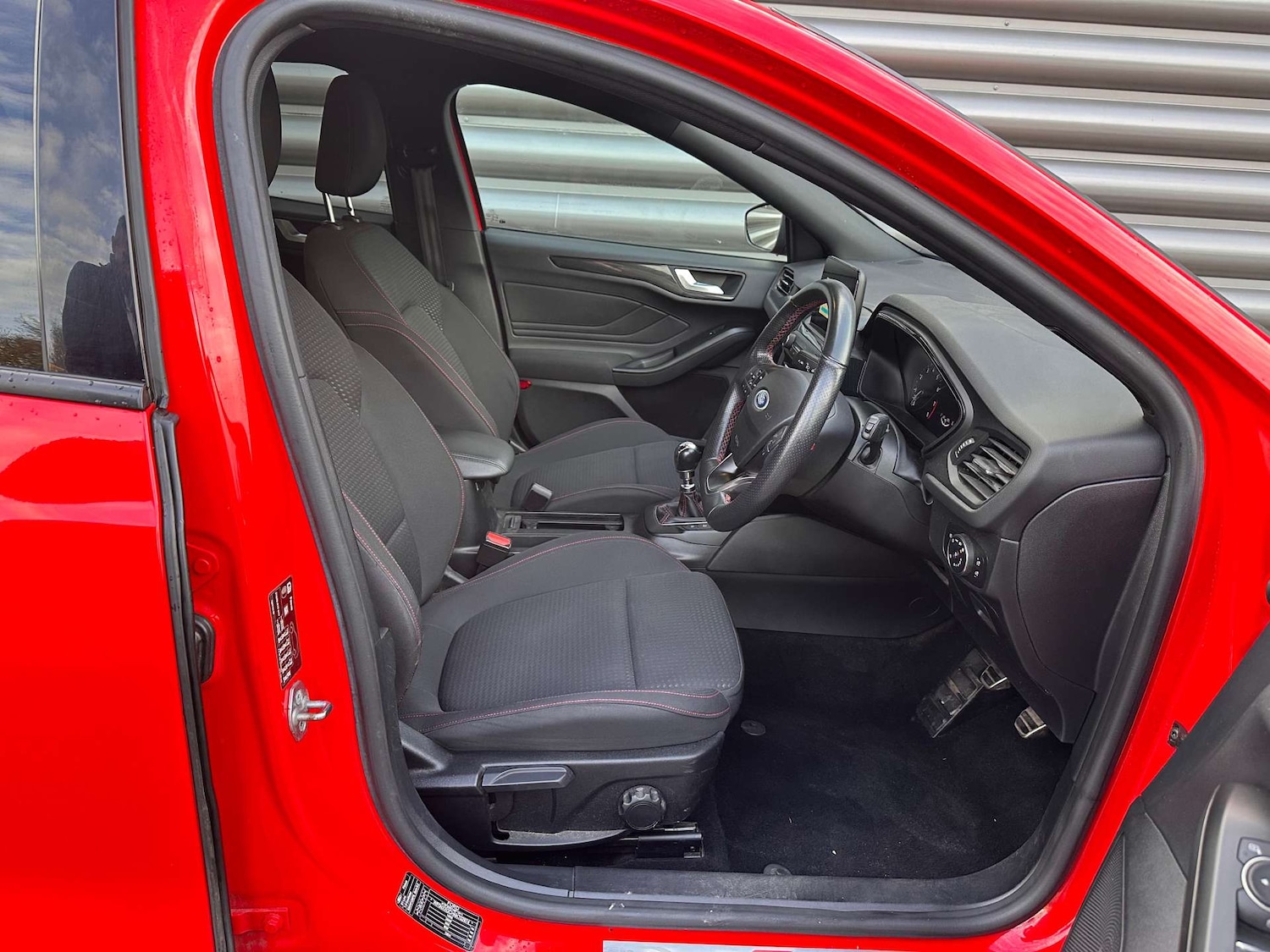 Used Ford Focus 2019 for sale - 76358327: Photo 13