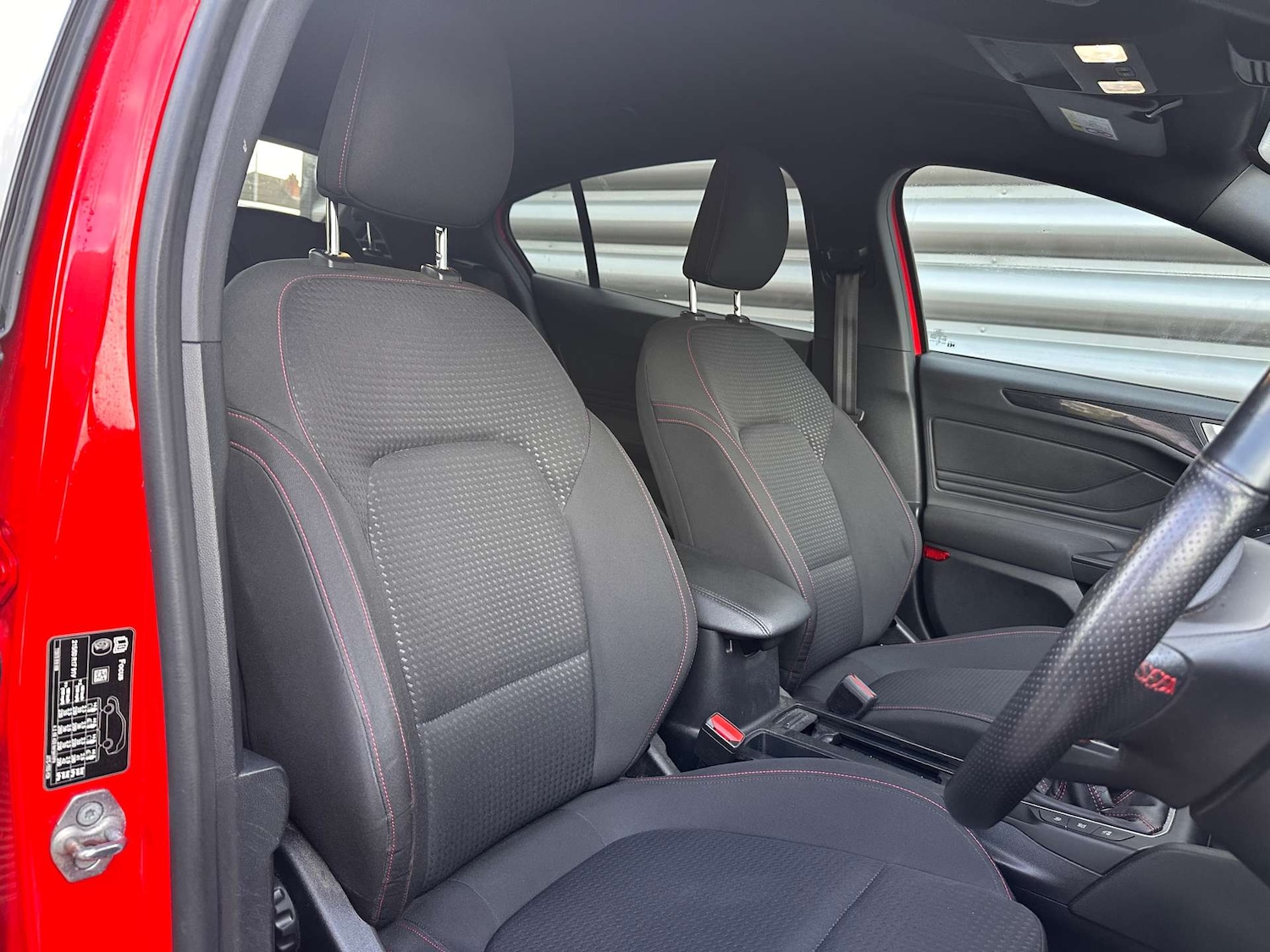 Used Ford Focus 2019 for sale - 76358327: Photo 15