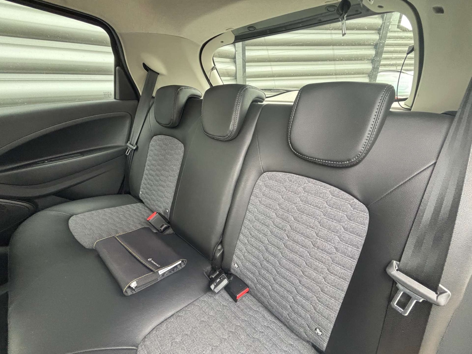 Used Renault Zoe 2022 for sale - 77583946: Photo 15