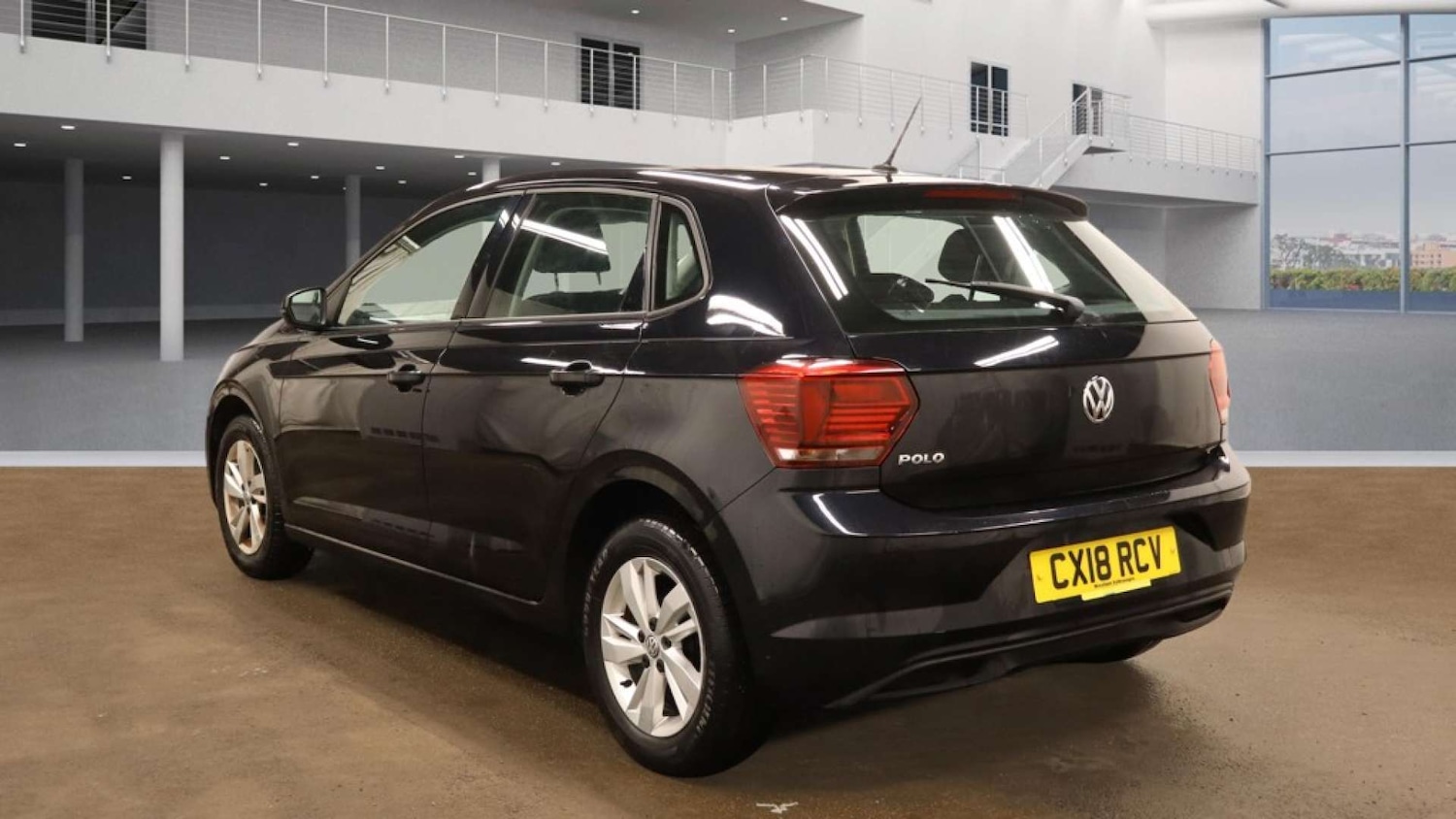 Used Volkswagen Polo 2018 for sale - 77332610: Photo 3