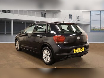 Used Volkswagen Polo 2018 for sale - 77332610: Photo