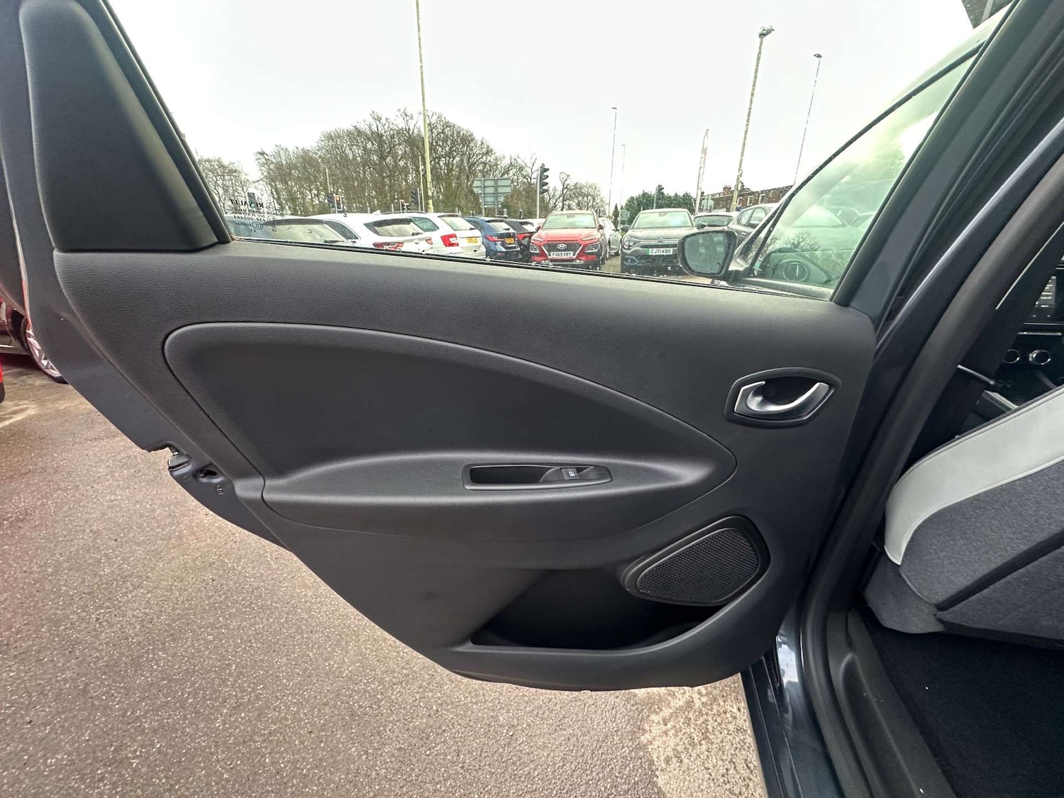 Used Renault Zoe 2021 for sale - 77353575: Photo 13