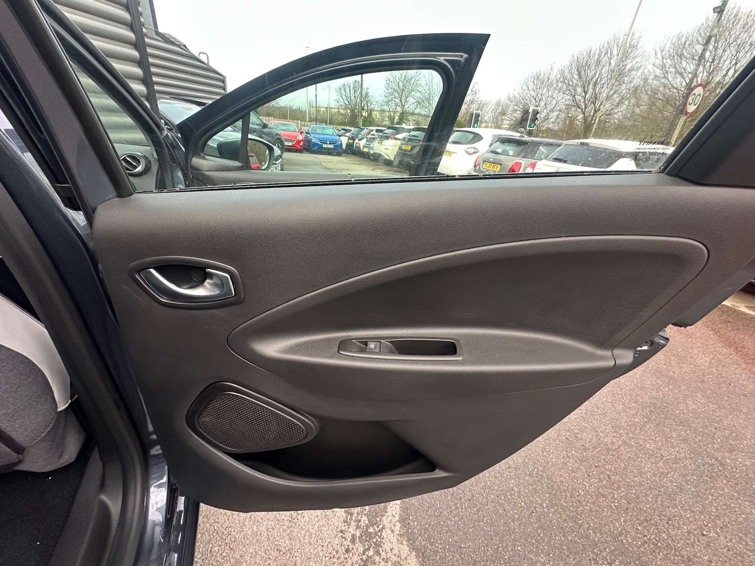 Used Renault Zoe 2021 for sale - 77353575: Photo 14