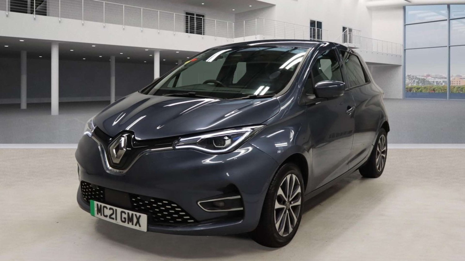Used Renault Zoe 2021 for sale - 77080227: Photo 2