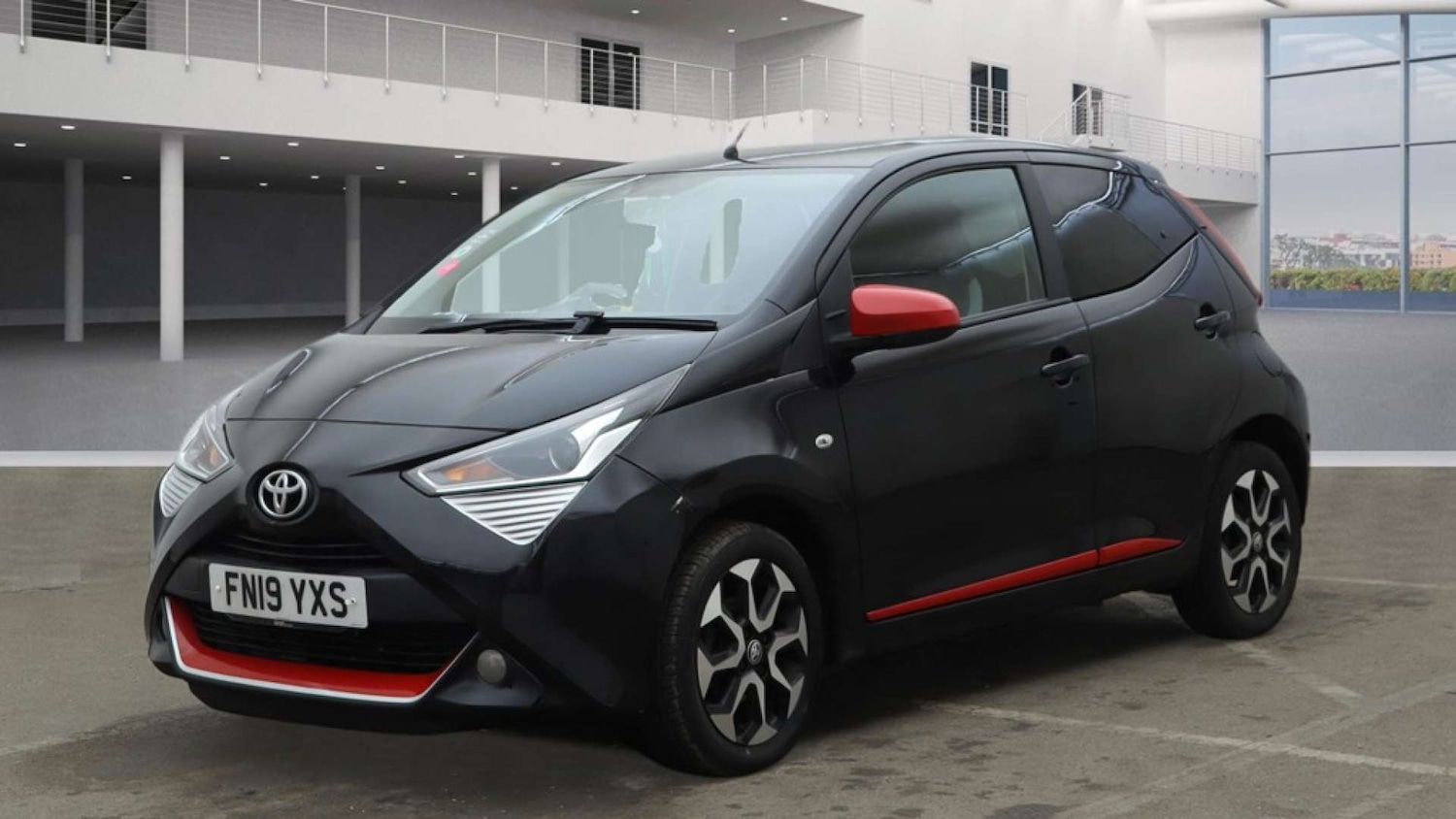 Used Toyota AYGO 2019 for sale - 77750347: Photo 2