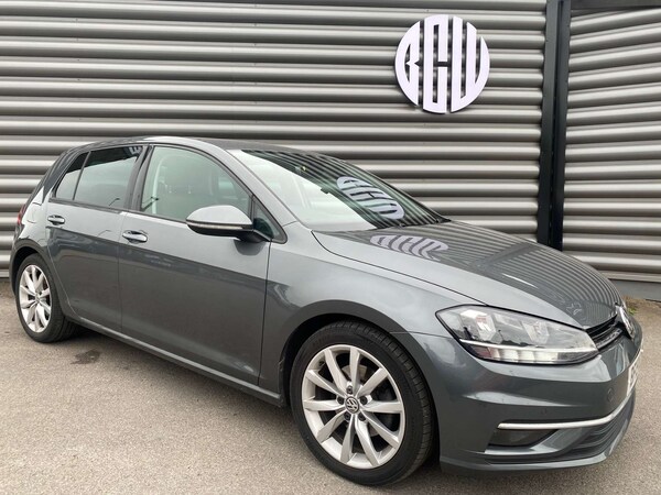 Used Volkswagen Golf 2019 for sale - 75639941: Photo 1