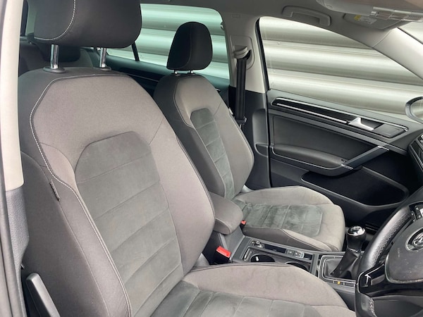 Used Volkswagen Golf 2019 for sale - 75639941: Photo 28