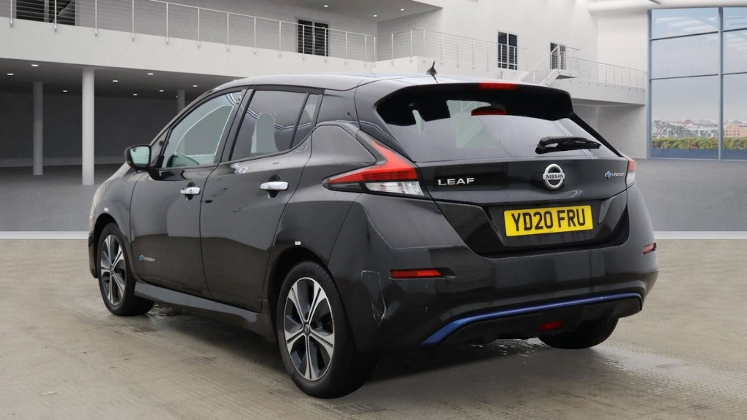 Used Nissan Leaf 2020 for sale - 76637244: Photo 3
