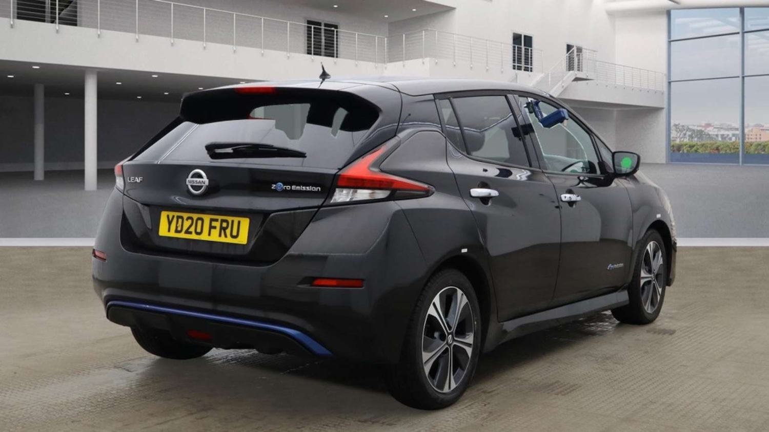 Used Nissan Leaf 2020 for sale - 76637244: Photo 4