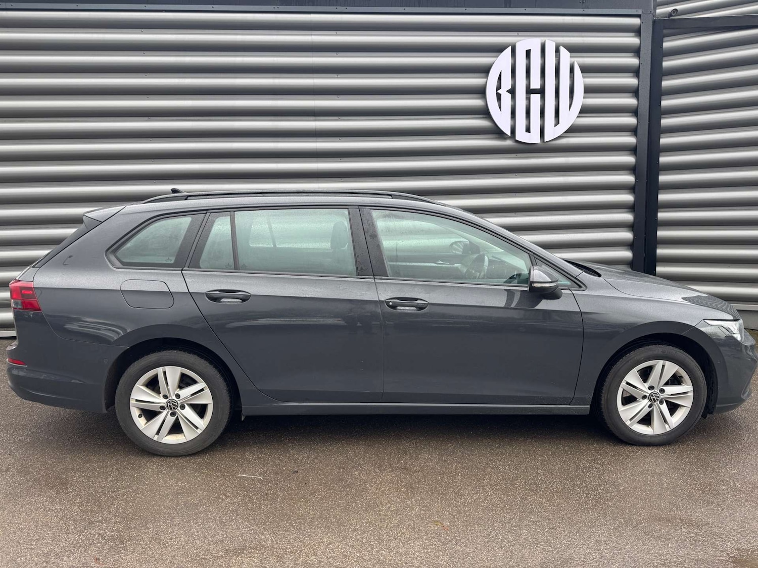 Used Volkswagen Golf 2022 for sale - 77701587: Photo 2