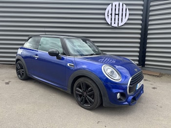 Used MINI Hatch 2019 for sale - 78169349: Photo