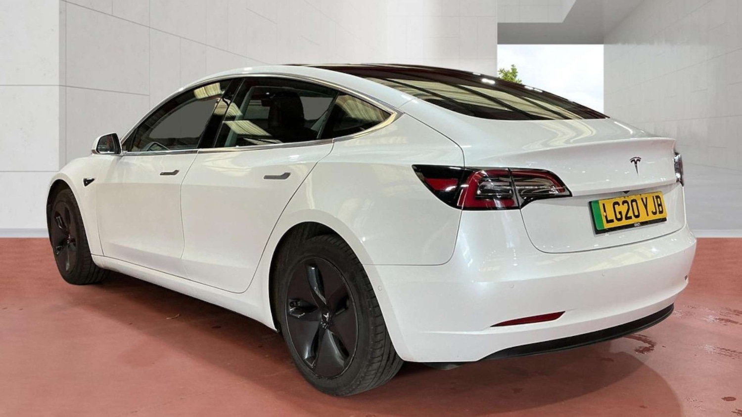 Used Tesla Model 3 2020 for sale - 78112479: Photo 2