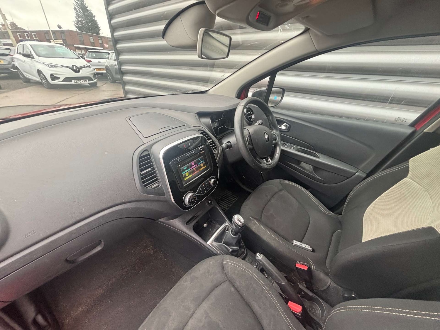 Used Renault Captur 2019 for sale - 76520310: Photo 13