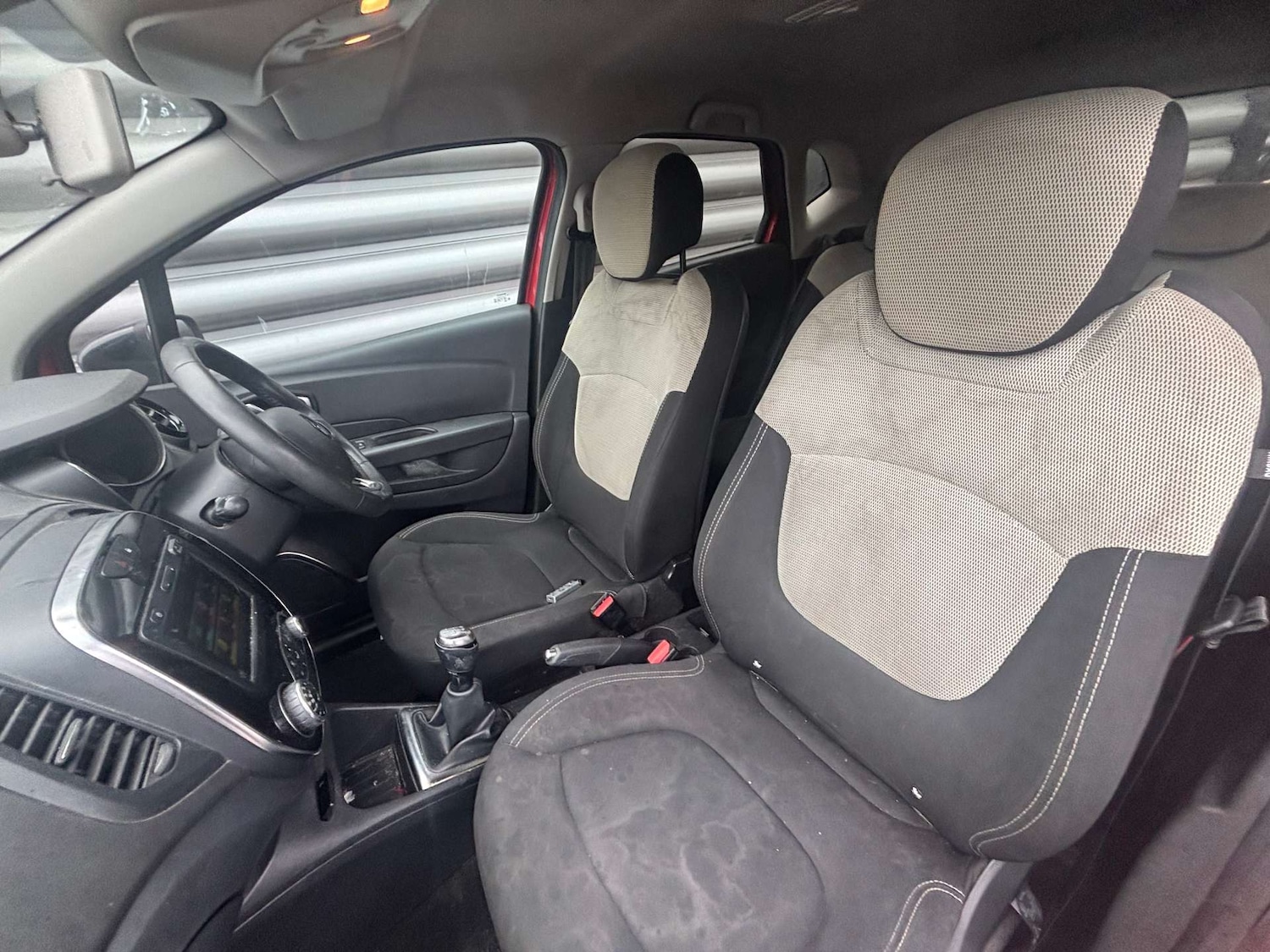 Used Renault Captur 2019 for sale - 76520310: Photo 14