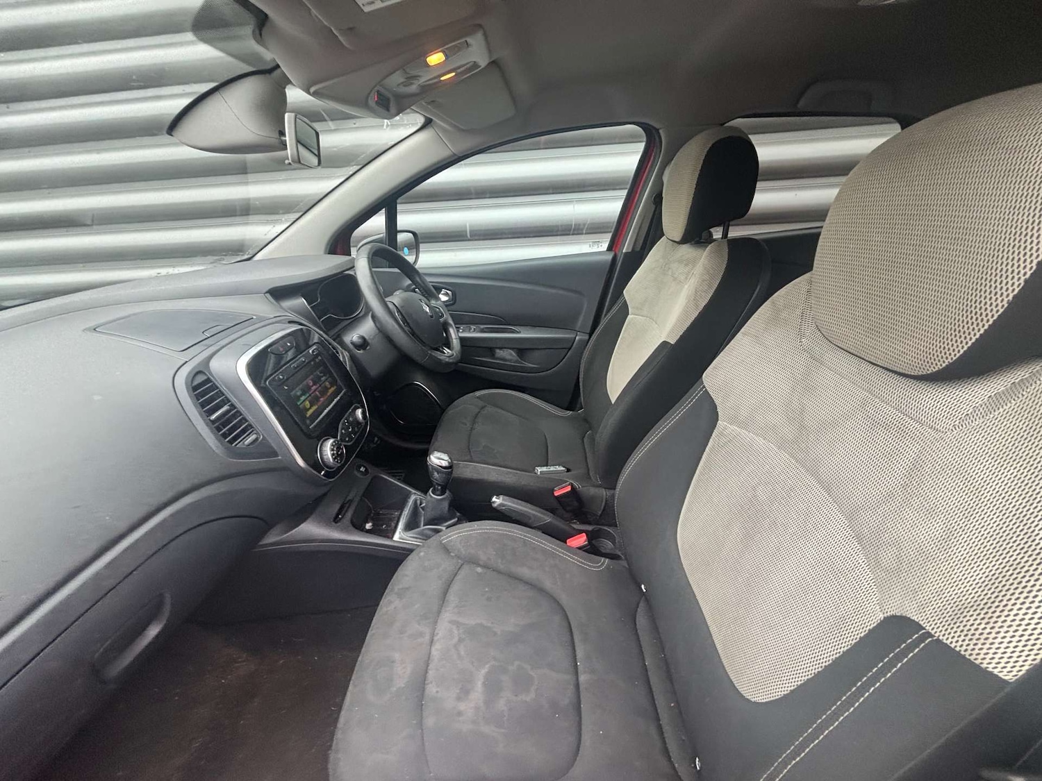 Used Renault Captur 2019 for sale - 76520310: Photo 15