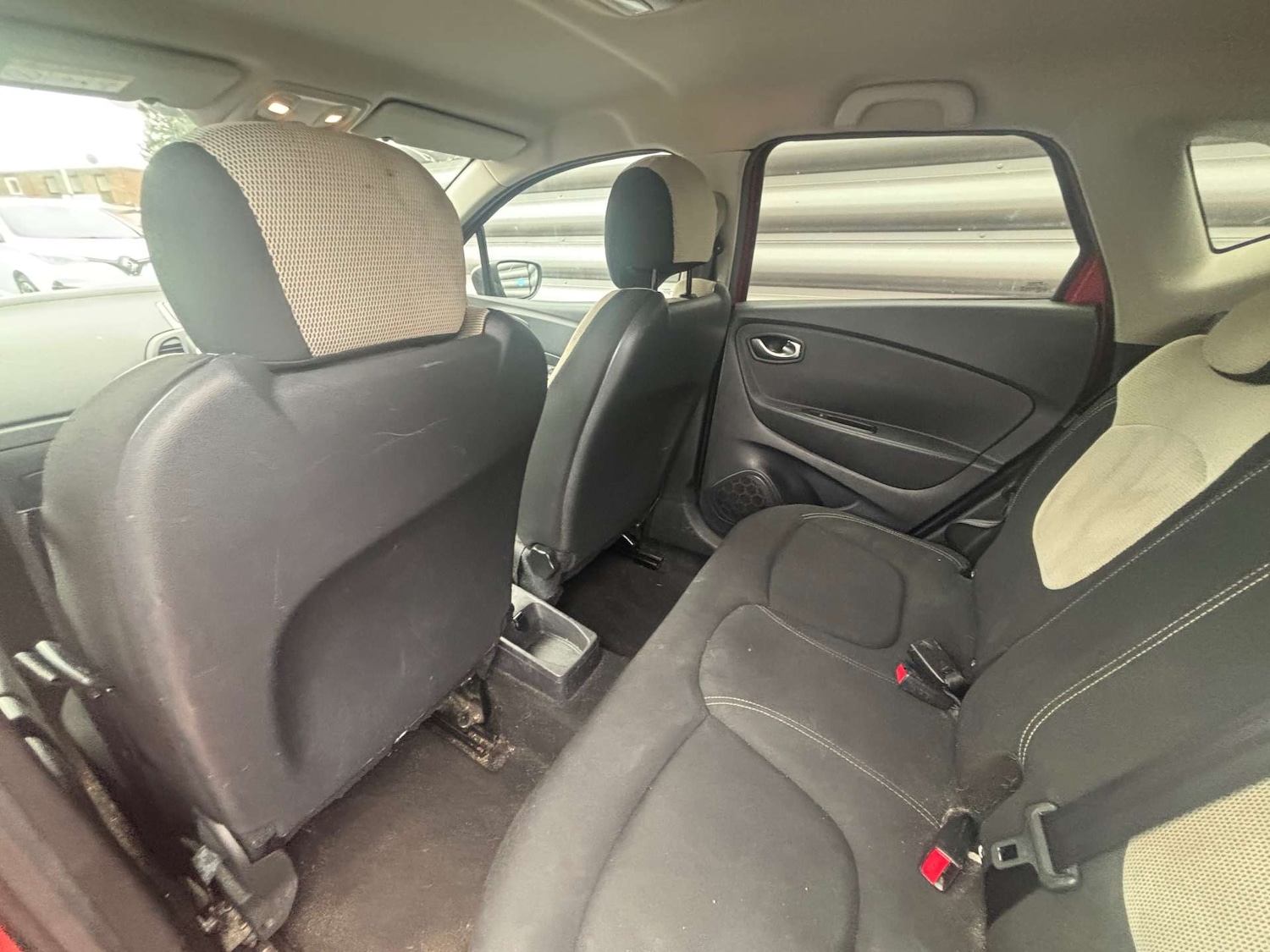 Used Renault Captur 2019 for sale - 76520310: Photo 16