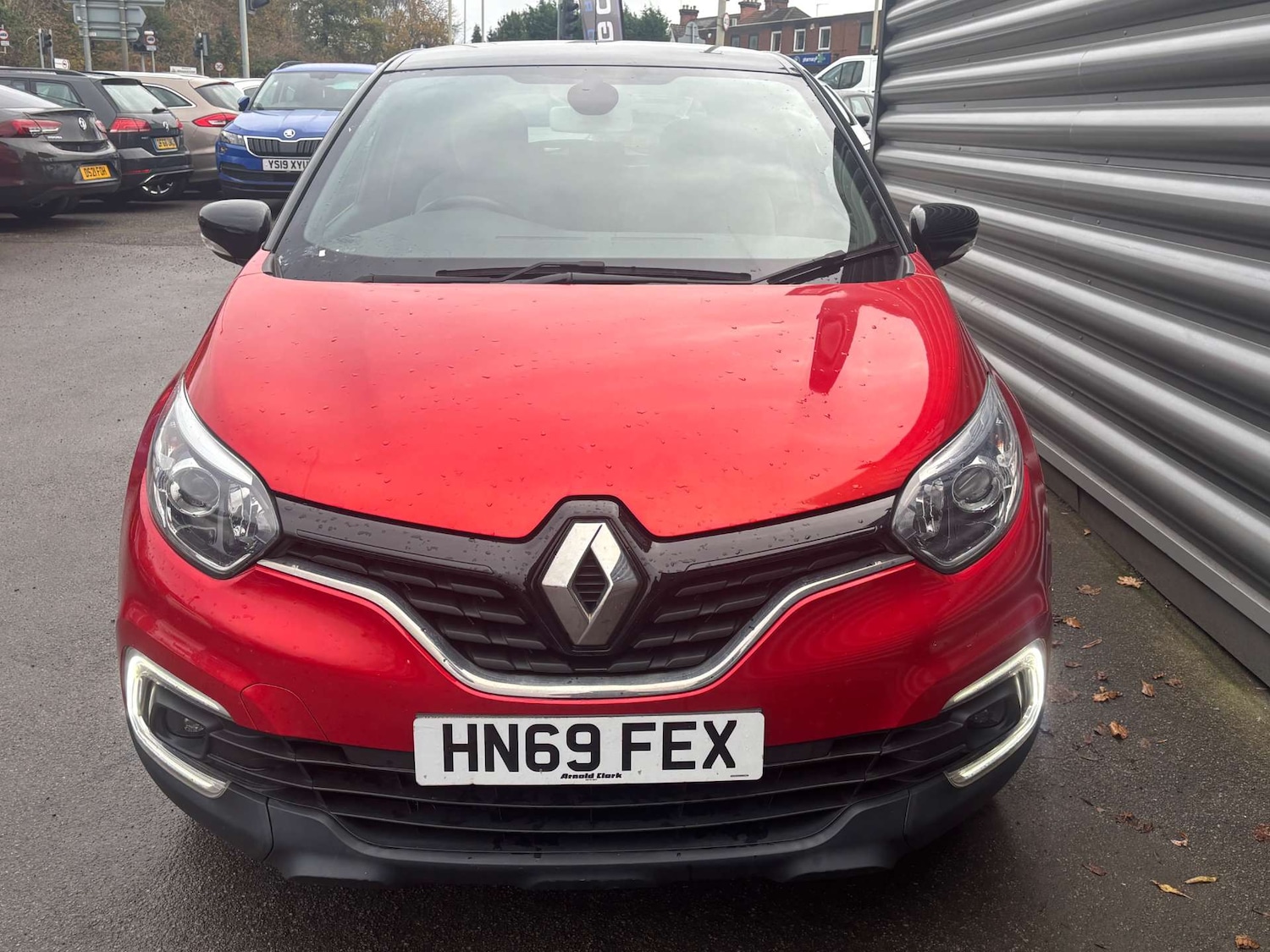 Used Renault Captur 2019 for sale - 76520310: Photo 2