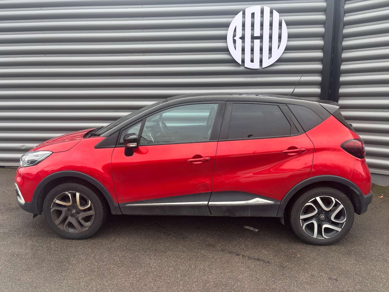 Used Renault Captur 2019 for sale - 76520310: Photo 4