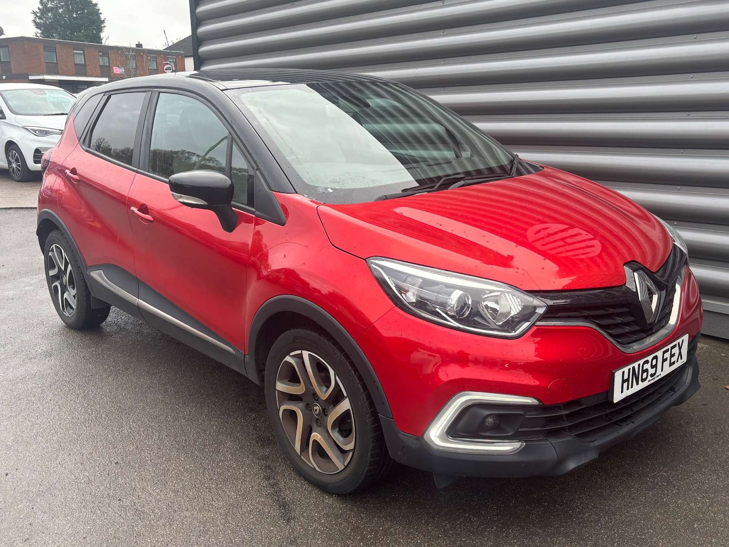 Used Renault Captur 2019 for sale - 76520310: Photo 5