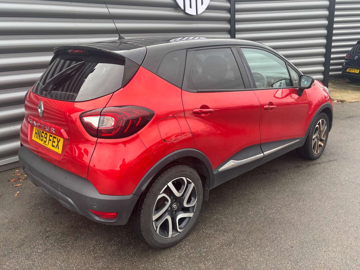 Used Renault Captur 2019 for sale - 76520310: Photo 8