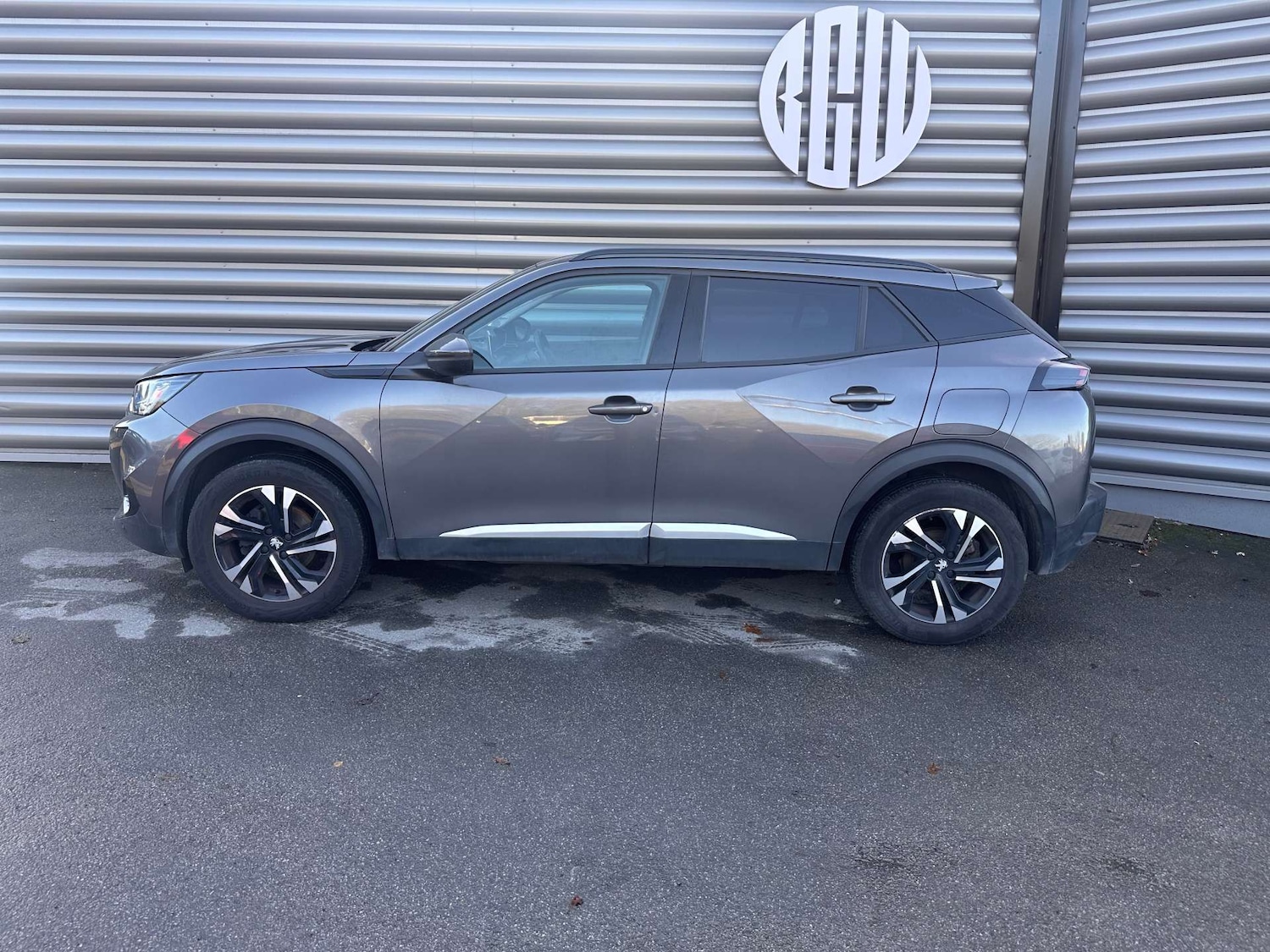 Used Peugeot 2008 2020 for sale - 76830160: Photo 2