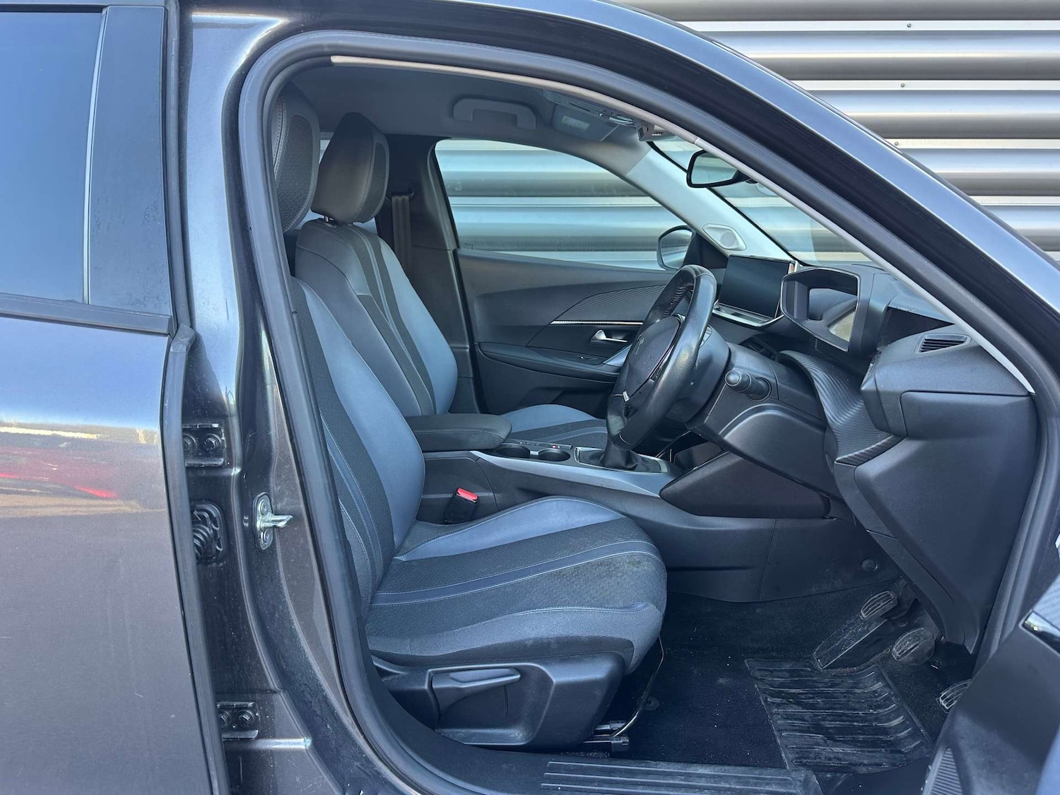 Used Peugeot 2008 2020 for sale - 76830160: Photo 9