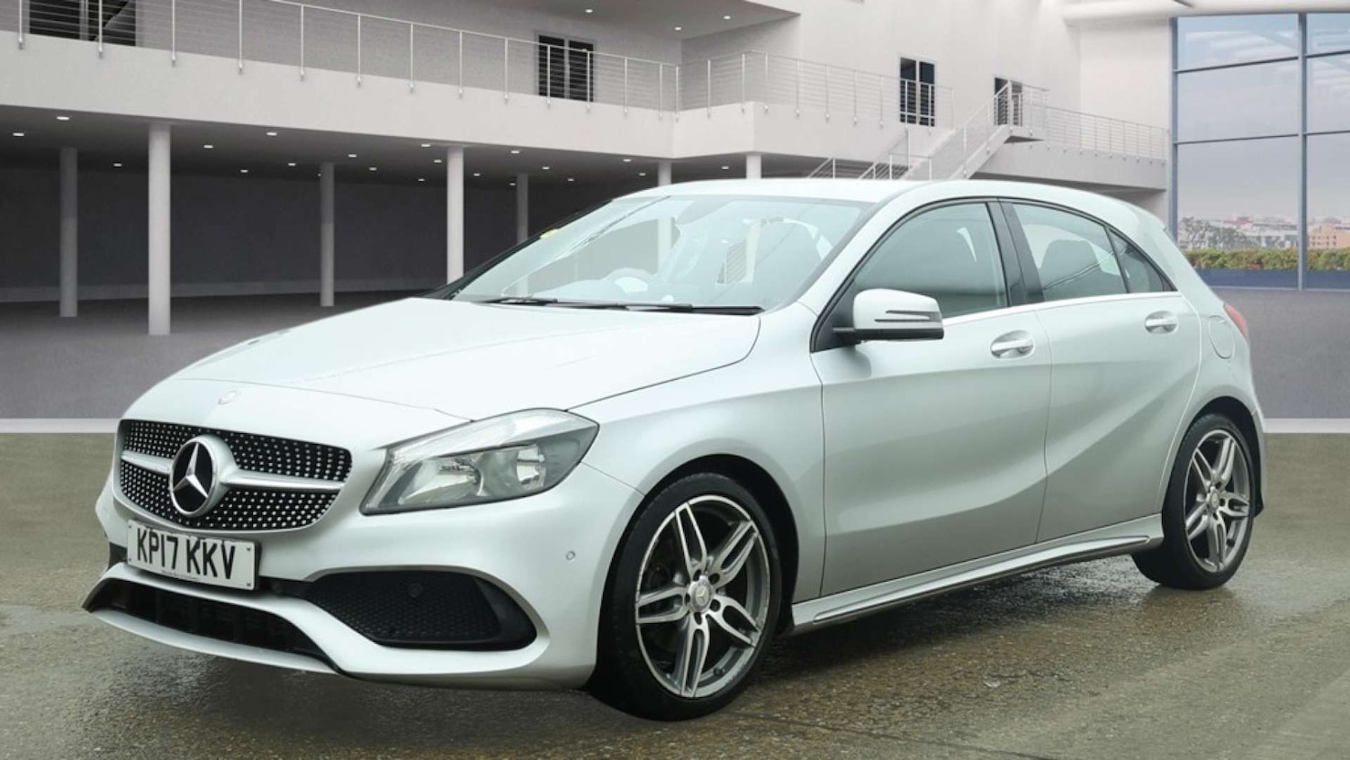 Used Mercedes-Benz A-Class 2017 for sale - 77301758: Photo 2