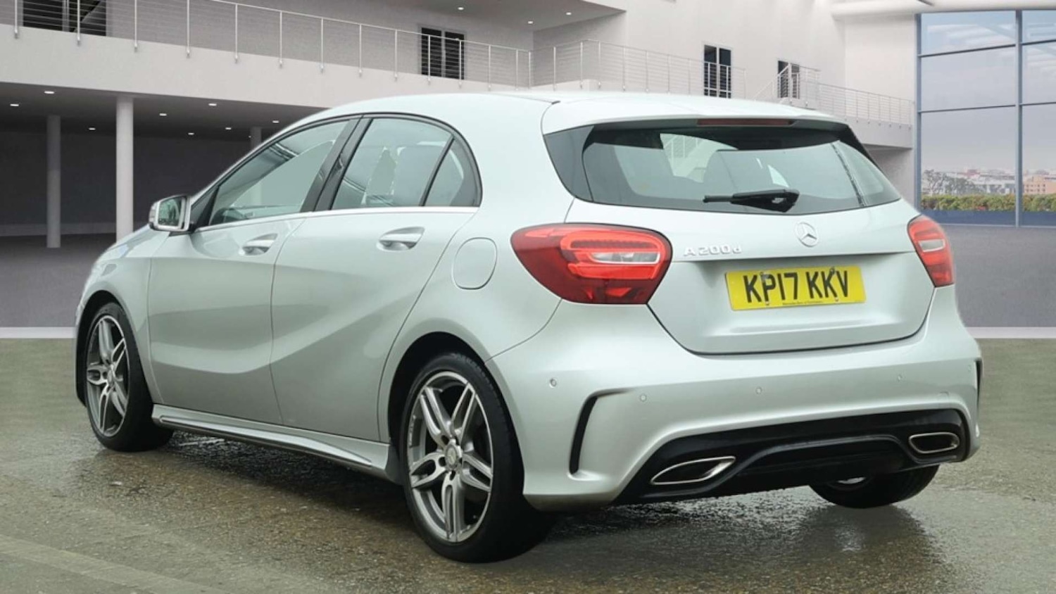Used Mercedes-Benz A-Class 2017 for sale - 77301758: Photo 3