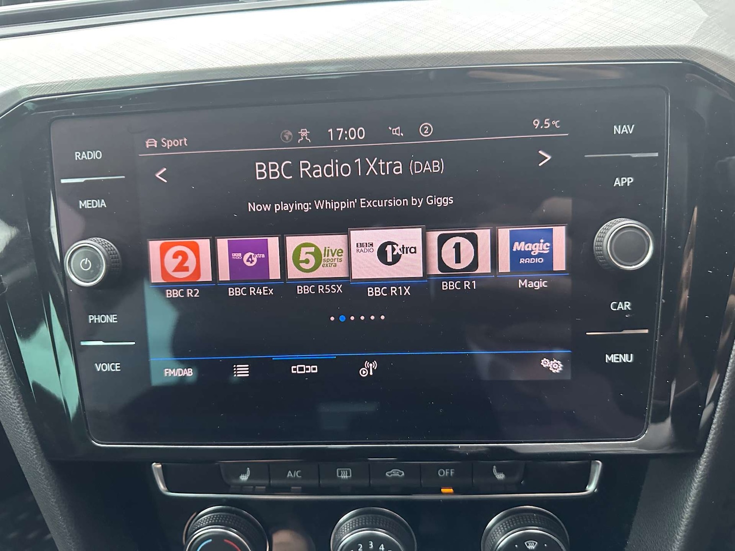 Used Volkswagen Passat 2021 for sale - 76625841: Photo 14