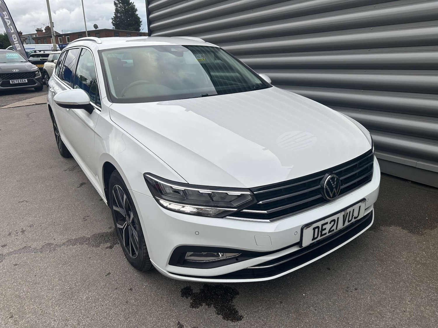 Used Volkswagen Passat 2021 for sale - 76625841: Photo 2