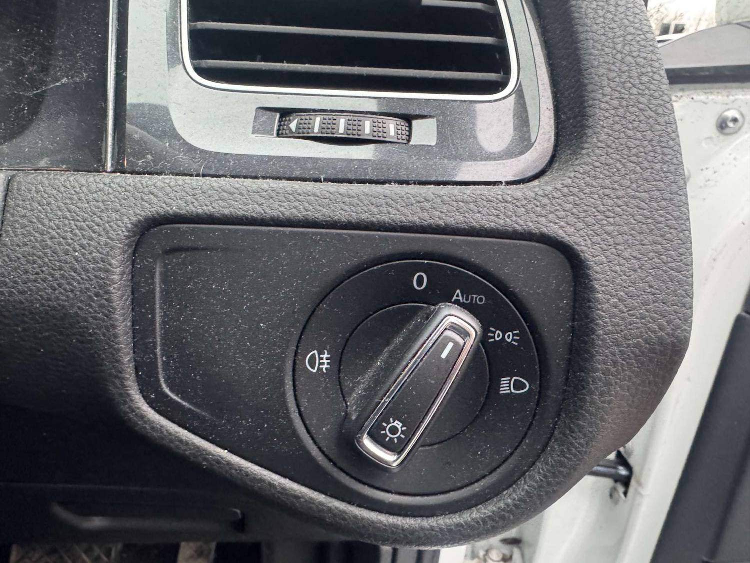 Used Volkswagen Golf 2017 for sale - 77165459: Photo 14