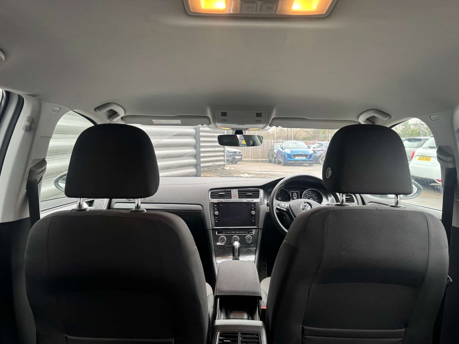 Used Volkswagen Golf 2017 for sale - 77165459: Photo 18