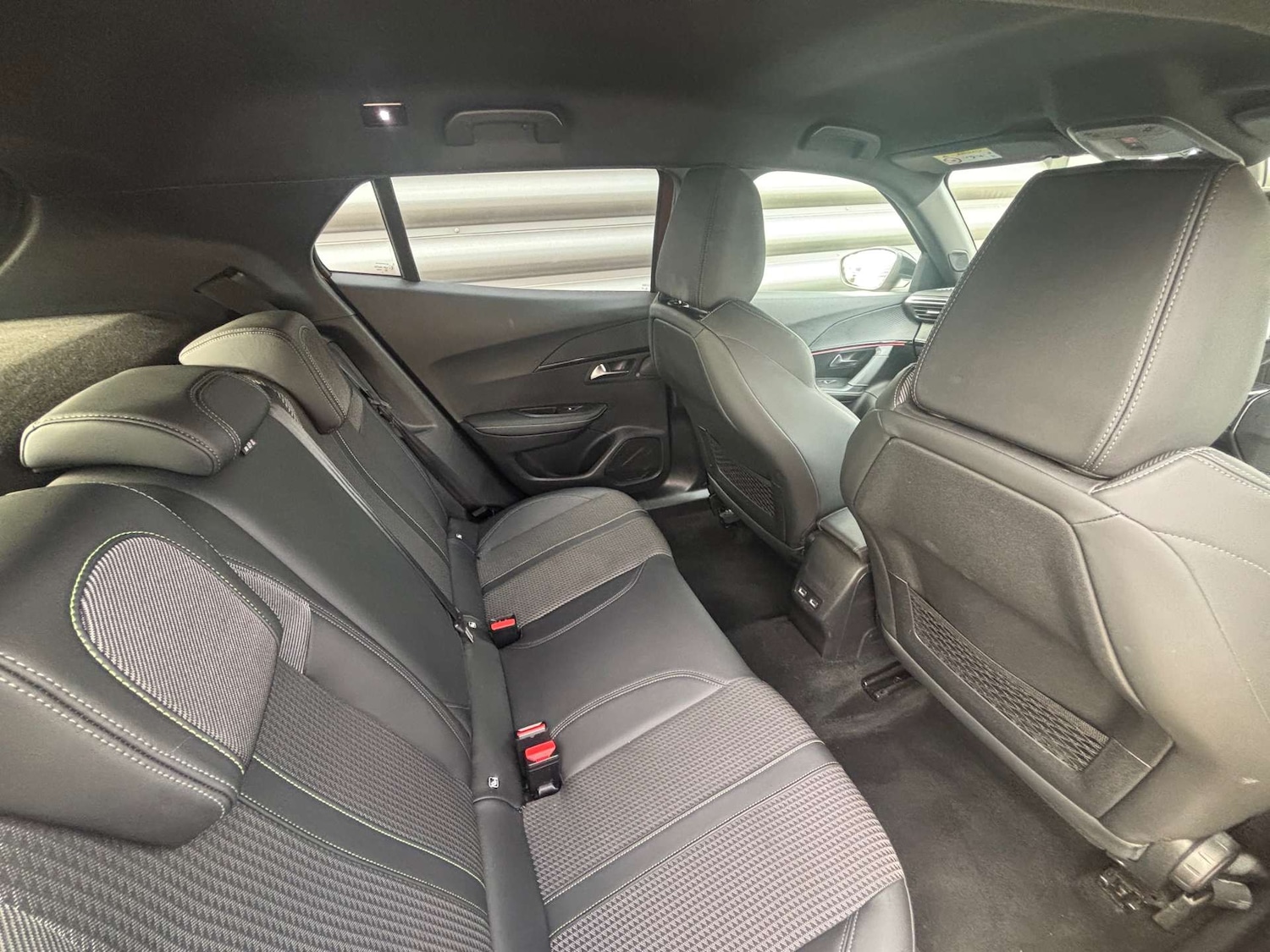 Used Peugeot 2008 2020 for sale - 76520302: Photo 16