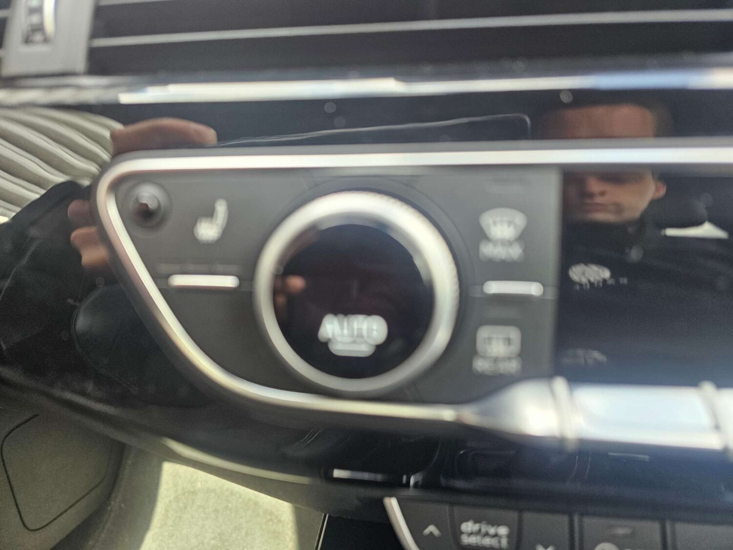 Vehicle 33